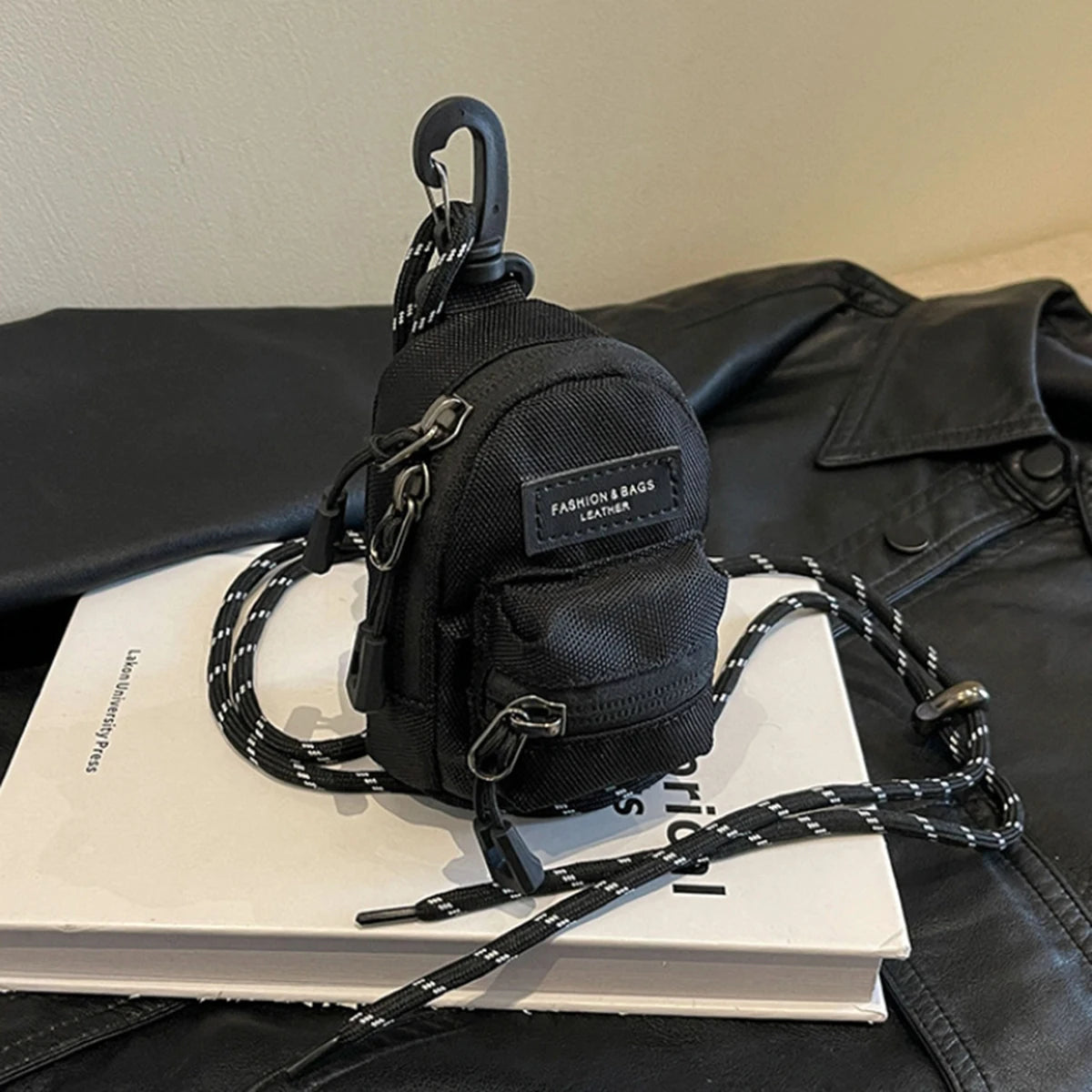 Fashionable Korean-Style Outdoor Coin Purse, Exquisite Ladies' Single-Shoulder Bag, Travel Headphones, Storage Coin Purse, 1 Set