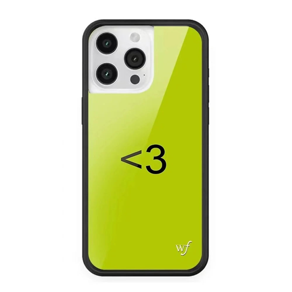 야생화 딸기 물방울 무늬 폰 케이스