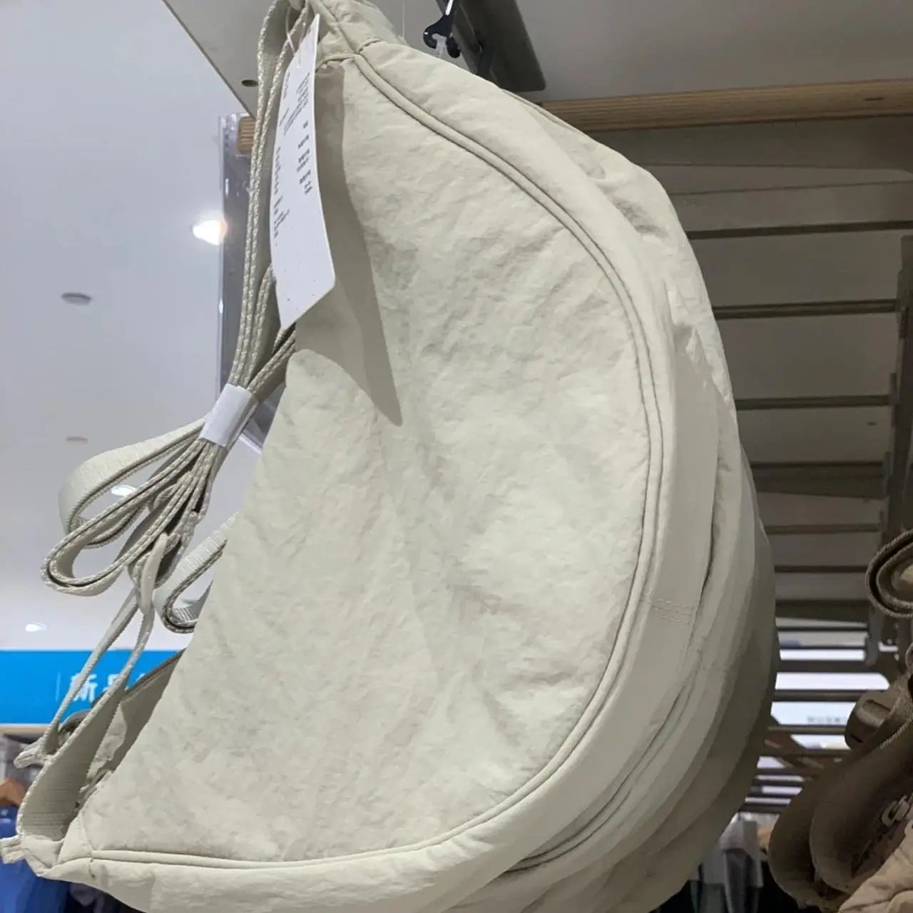 Japanese-style dumpling type light adjustable shoulder bag